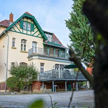 Daire Traumhaft Wohnen In Jugendstilvilla *