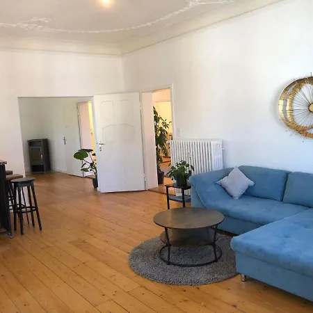 Traumhaft Wohnen In Jugendstilvilla *