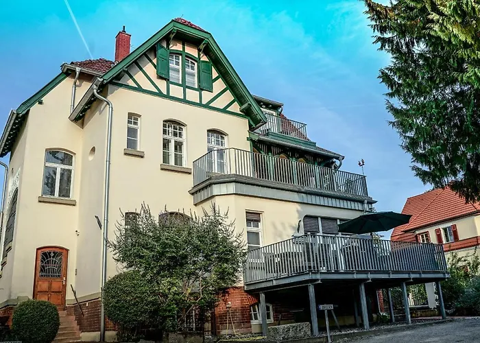 Traumhaft Wohnen In Jugendstilvilla דירה *