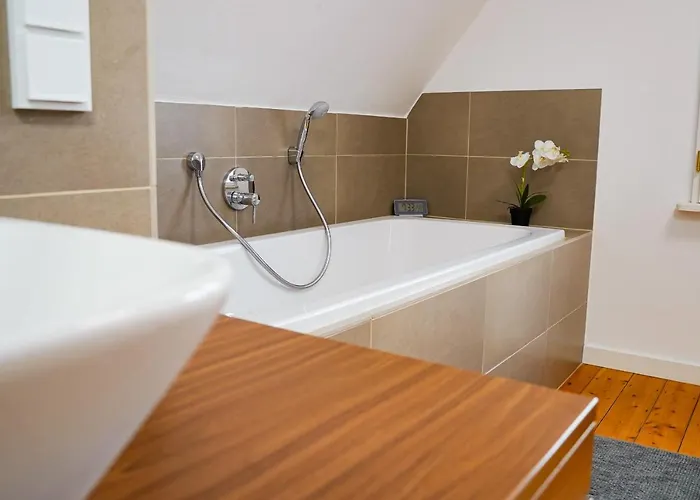 דירה Traumhaft Wohnen In Jugendstilvilla