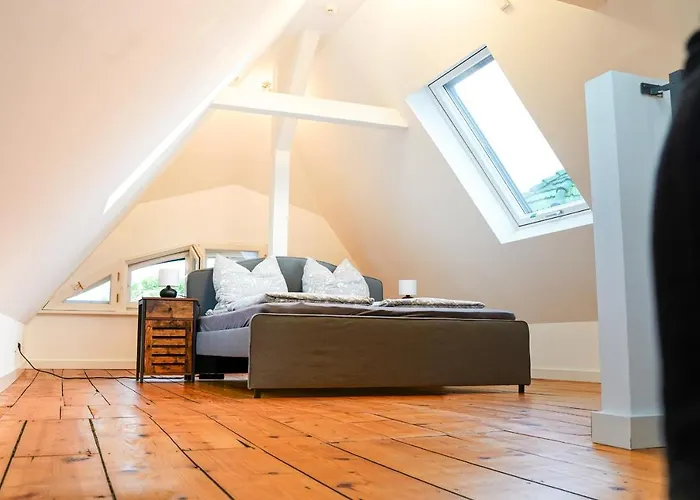 Traumhaft Wohnen In Jugendstilvilla דירה שפייר